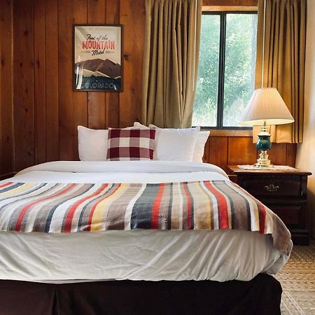 Foot Of The Mountain Motel Boulder Extérieur photo