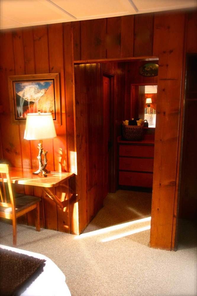 Foot Of The Mountain Motel Boulder Extérieur photo